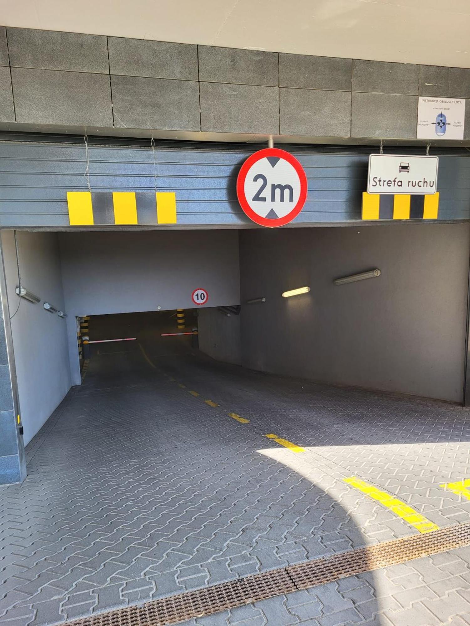 Apartament Em Klimatyzacja&Parking Rzeszów Exteriör bild