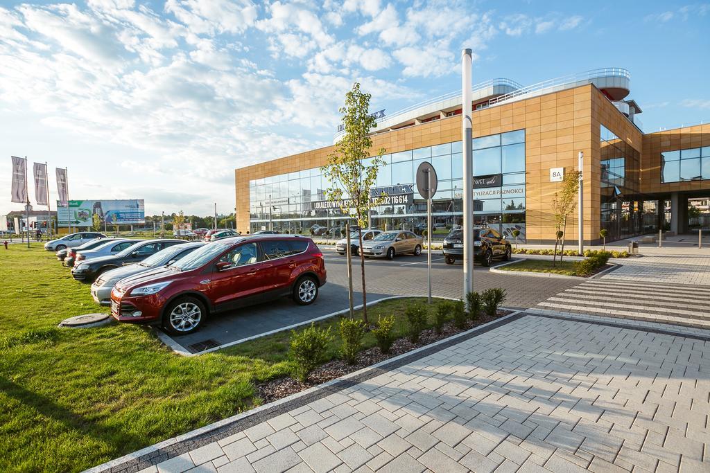 Apartament Em Klimatyzacja&Parking Rzeszów Exteriör bild