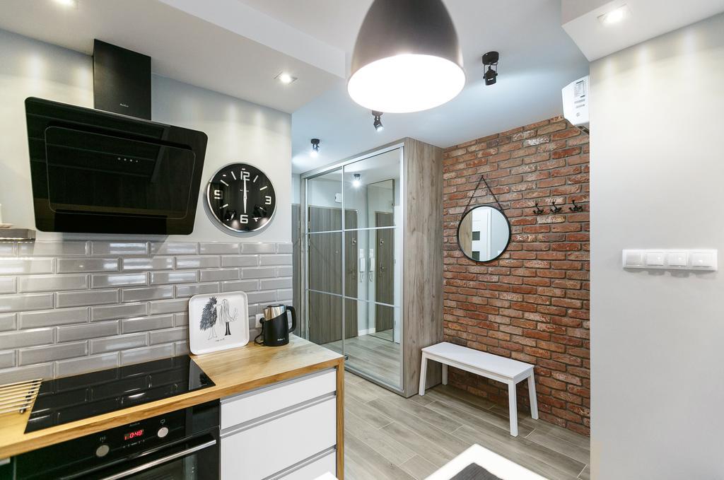 Apartament Em Klimatyzacja&Parking Rzeszów Exteriör bild