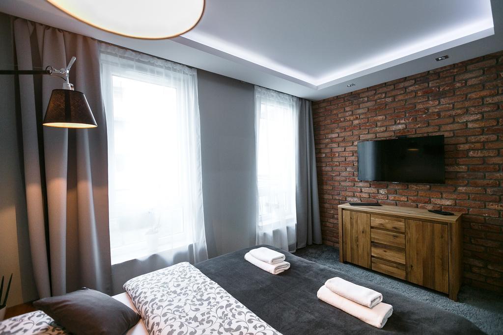 Apartament Em Klimatyzacja&Parking Rzeszów Exteriör bild