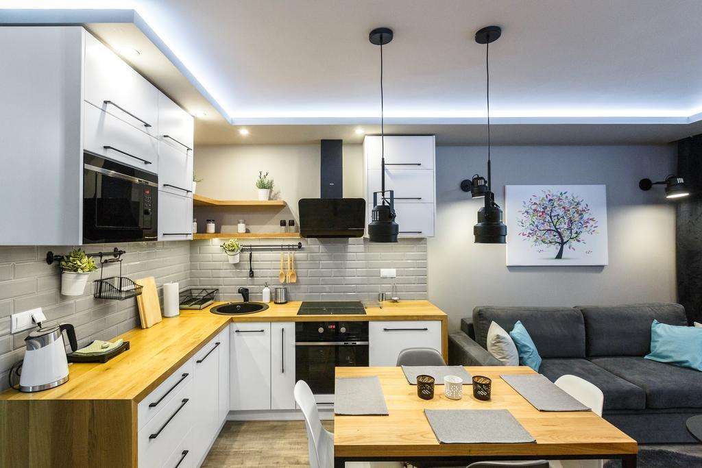 Apartament Em Klimatyzacja&Parking Rzeszów Exteriör bild