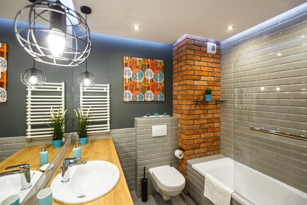 Apartament Em Klimatyzacja&Parking Rzeszów Exteriör bild