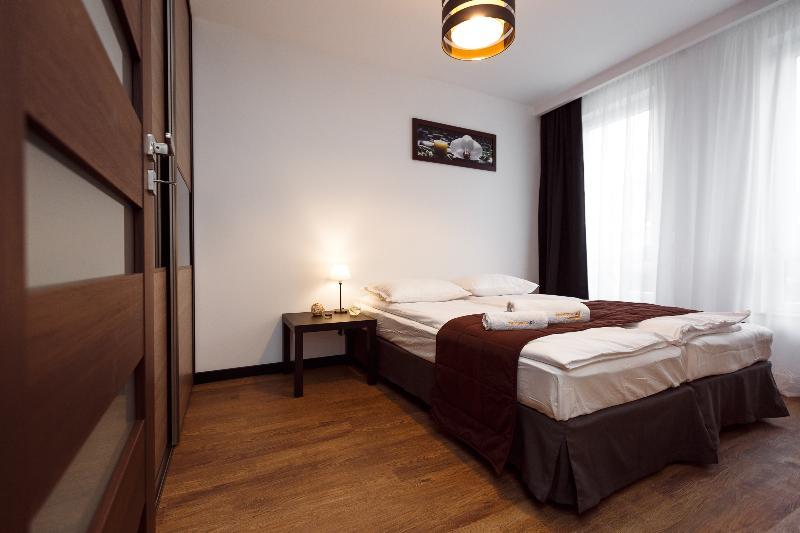 Apartament Em Klimatyzacja&Parking Rzeszów Exteriör bild